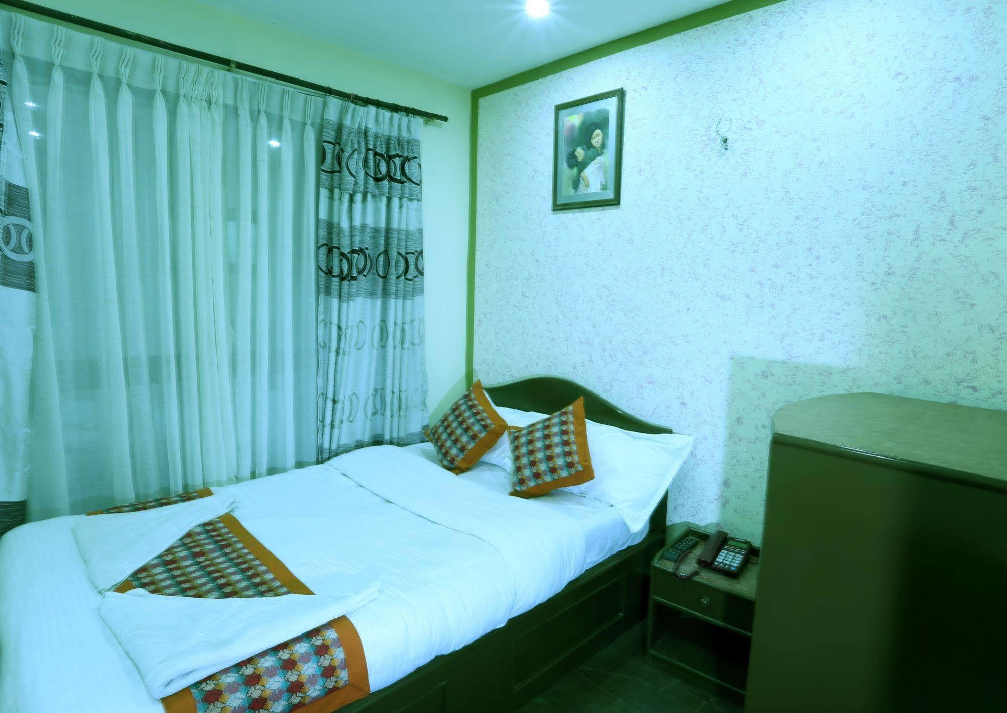Oyo 153 Aster Hotel Nepal 加德满都 外观 照片