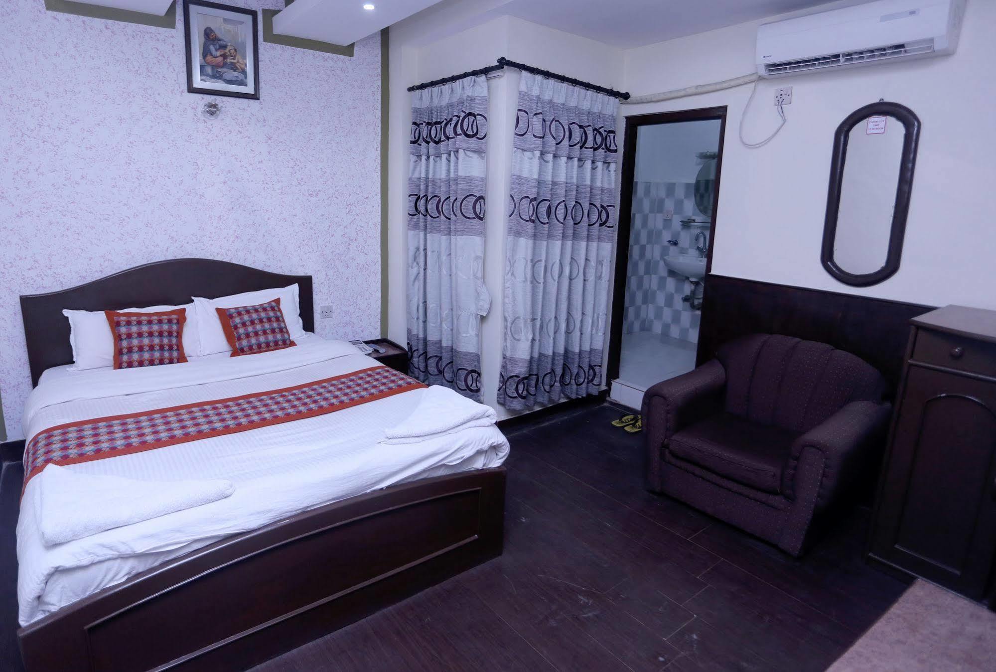Oyo 153 Aster Hotel Nepal 加德满都 外观 照片